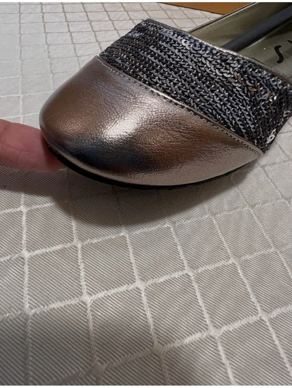 Unisa Unboni Pewter Multi Leather ballet flats size 7.5M